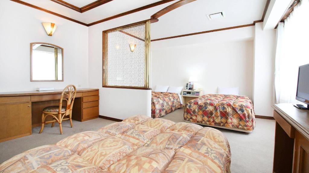 Neyagawa Trend Hotel Ōsaka Extérieur photo