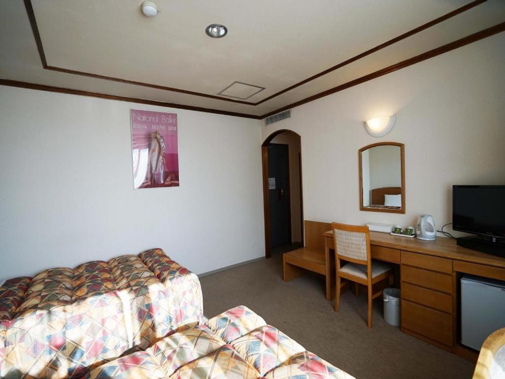 Neyagawa Trend Hotel Ōsaka Extérieur photo